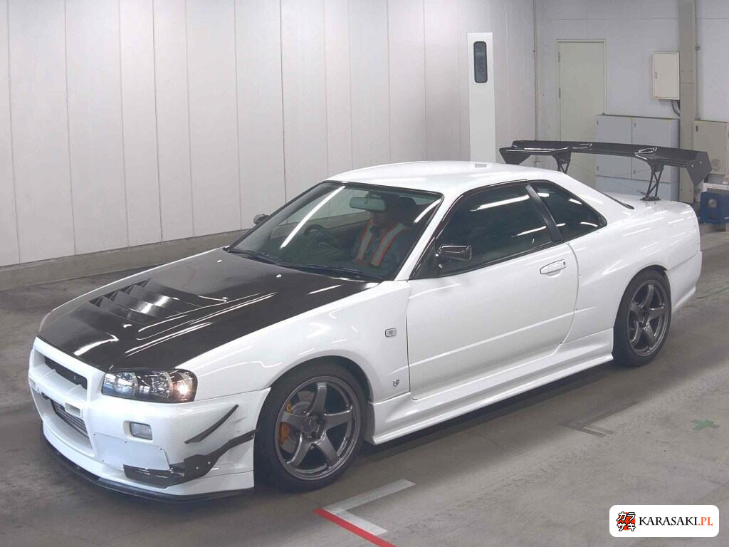 Nissan Skyline 1999 z aukcji japońskiej