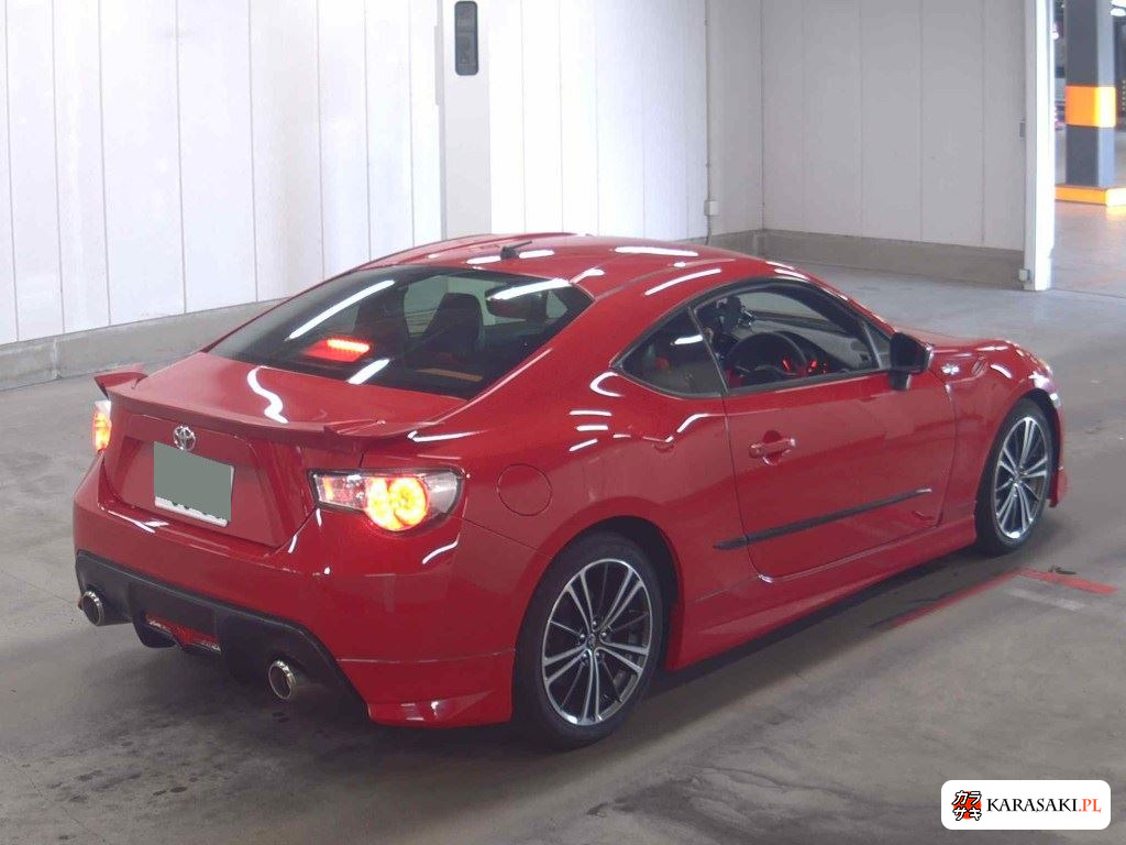 Toyota 86 2013 z aukcji japońskiej