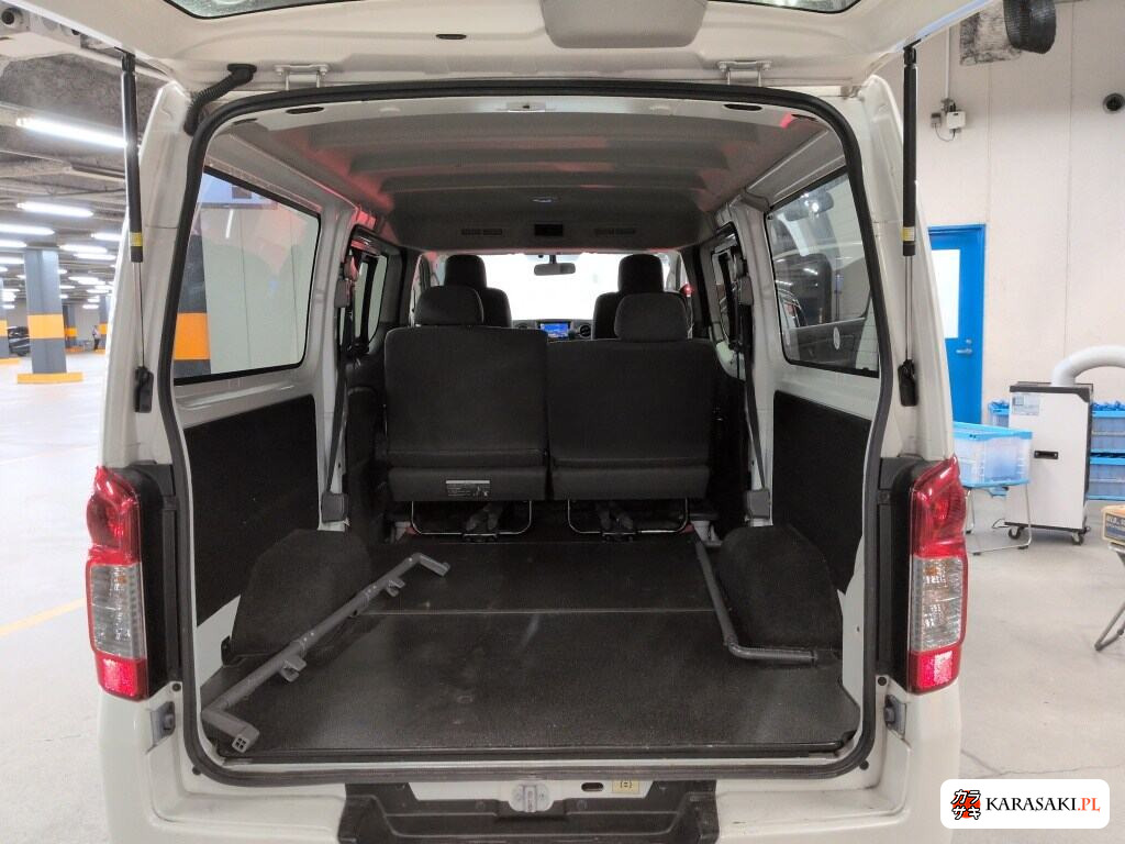Nissan VW2E26 2016 z aukcji japońskiej