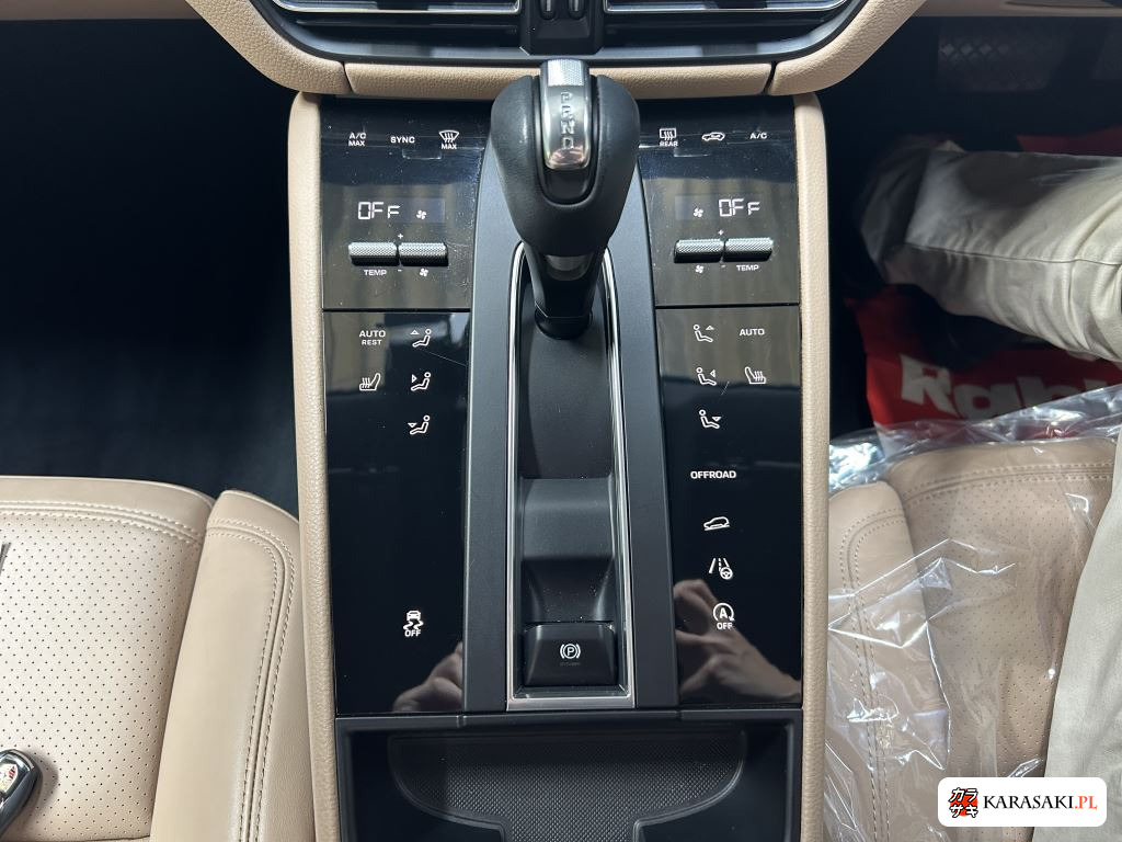 Porsche Macan 2022 z aukcji japońskiej