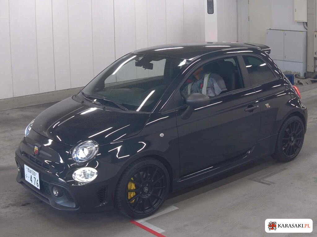 Abarth 695 2024 z aukcji japońskiej