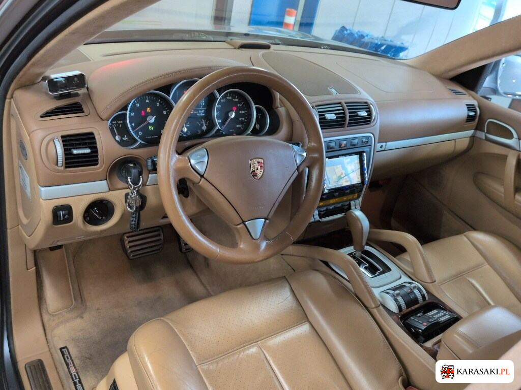 Porsche Cayenne 2005 z aukcji japońskiej