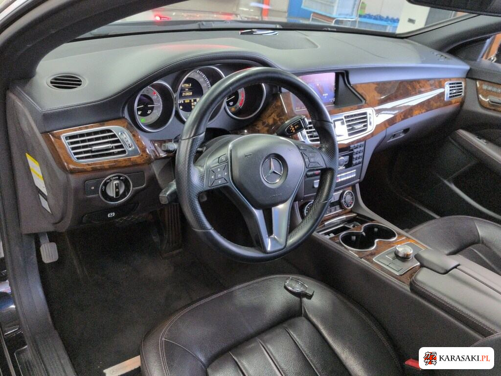 Mercedes-Benz CLS-Class 2011 z aukcji japońskiej