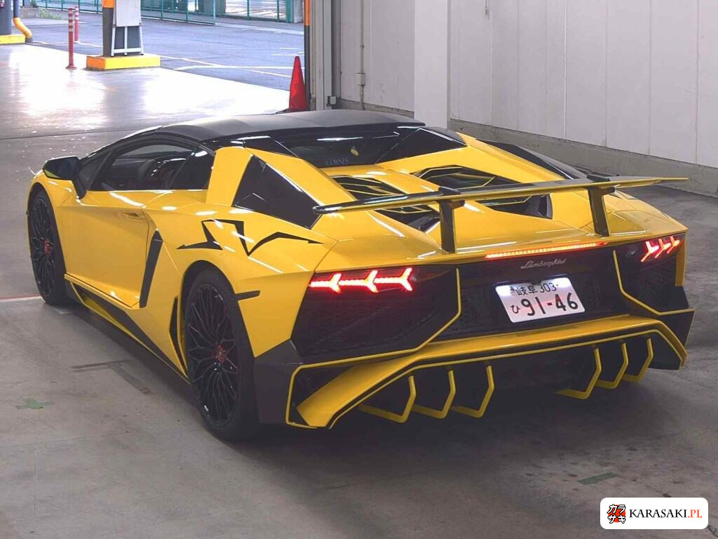 Lamborghini Aventador 2016 z aukcji japońskiej