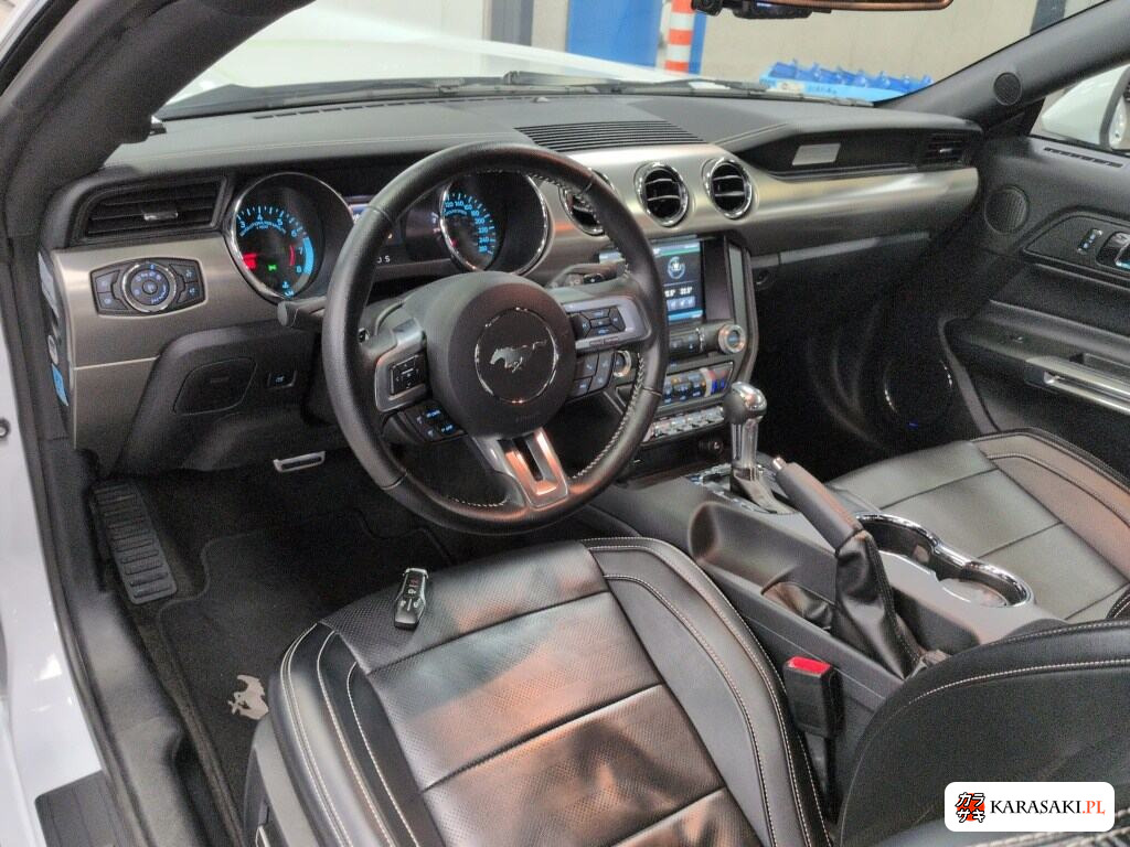 Ford Mustang 2016 z aukcji japońskiej