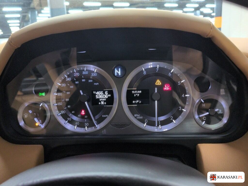 Aston Martin V8 Vantage 2010 z aukcji japońskiej