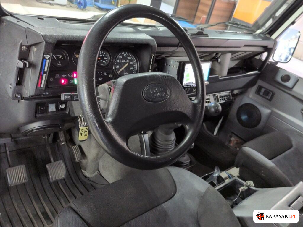 Land Rover Defender 1998 z aukcji japońskiej