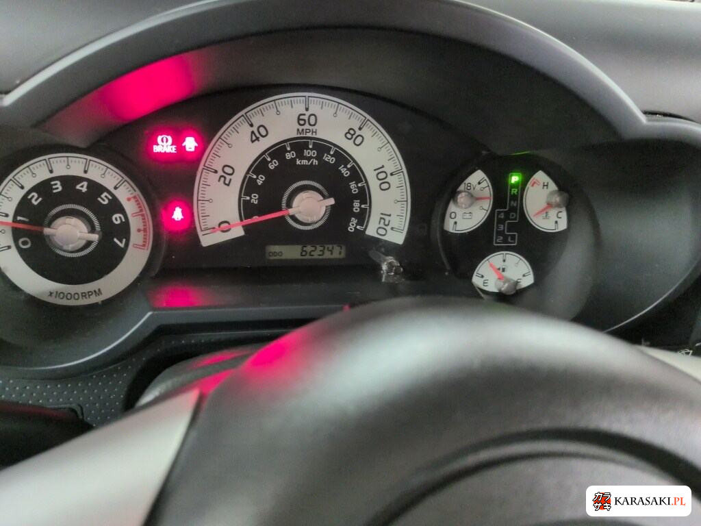 America Toyota FJ Cruiser 2011 z aukcji japońskiej