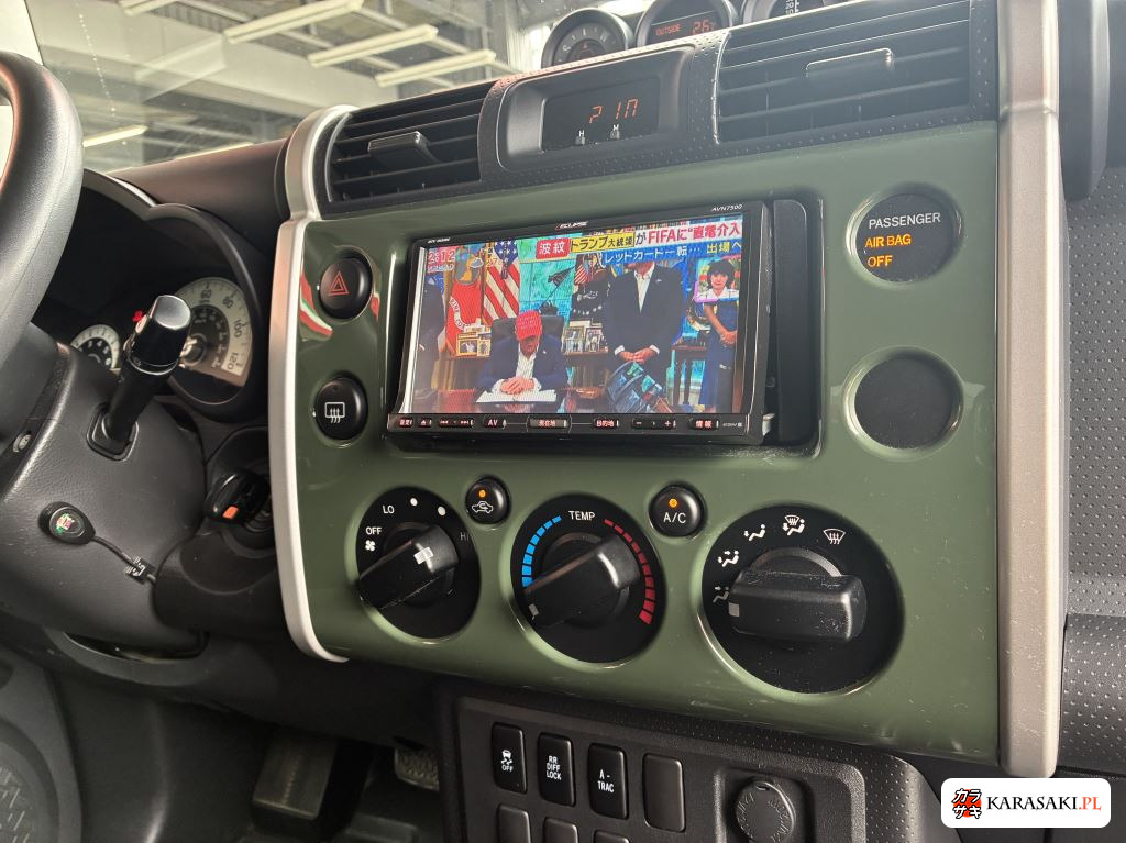 America Toyota FJ Cruiser 2011 z aukcji japońskiej