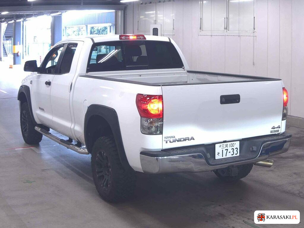 America Toyota Tundra 2011 z aukcji japońskiej