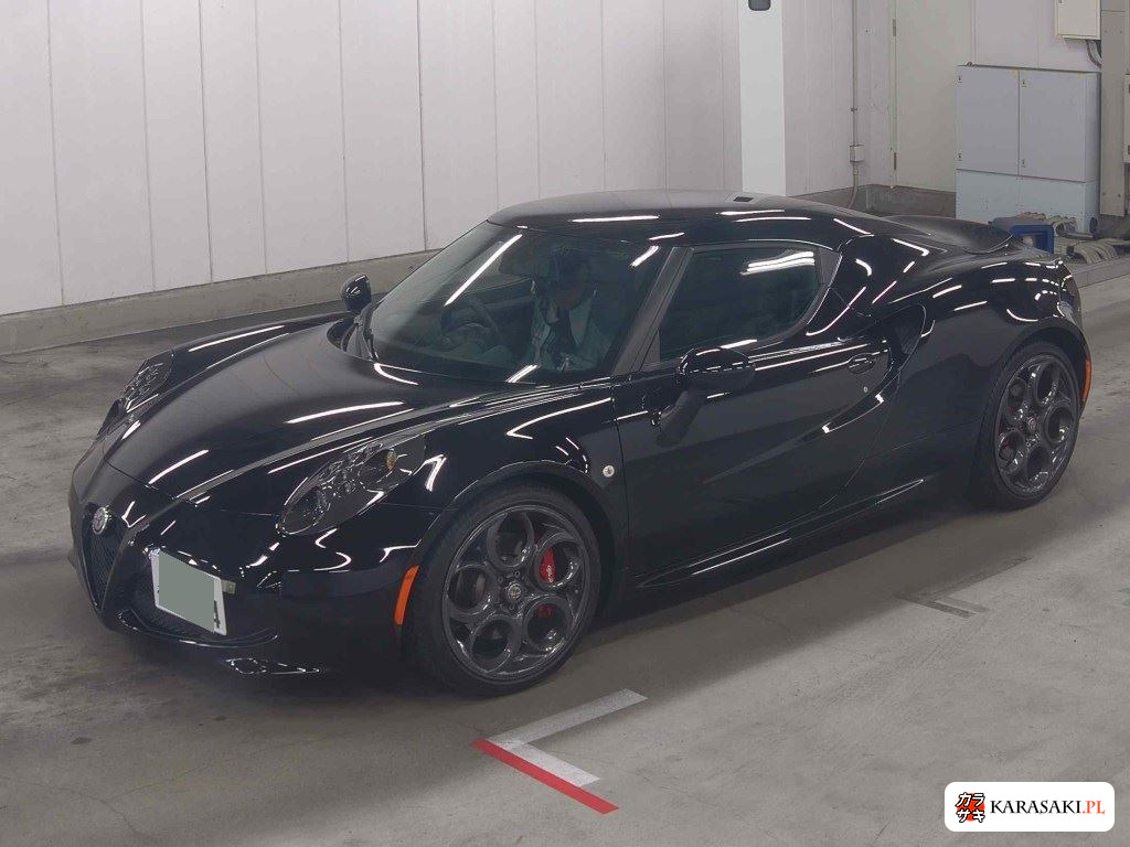 Alfa Romeo 4C 2021 z aukcji japońskiej