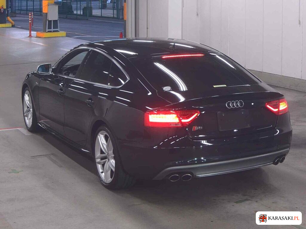 Audi S5 Sportback 2013 z aukcji japońskiej