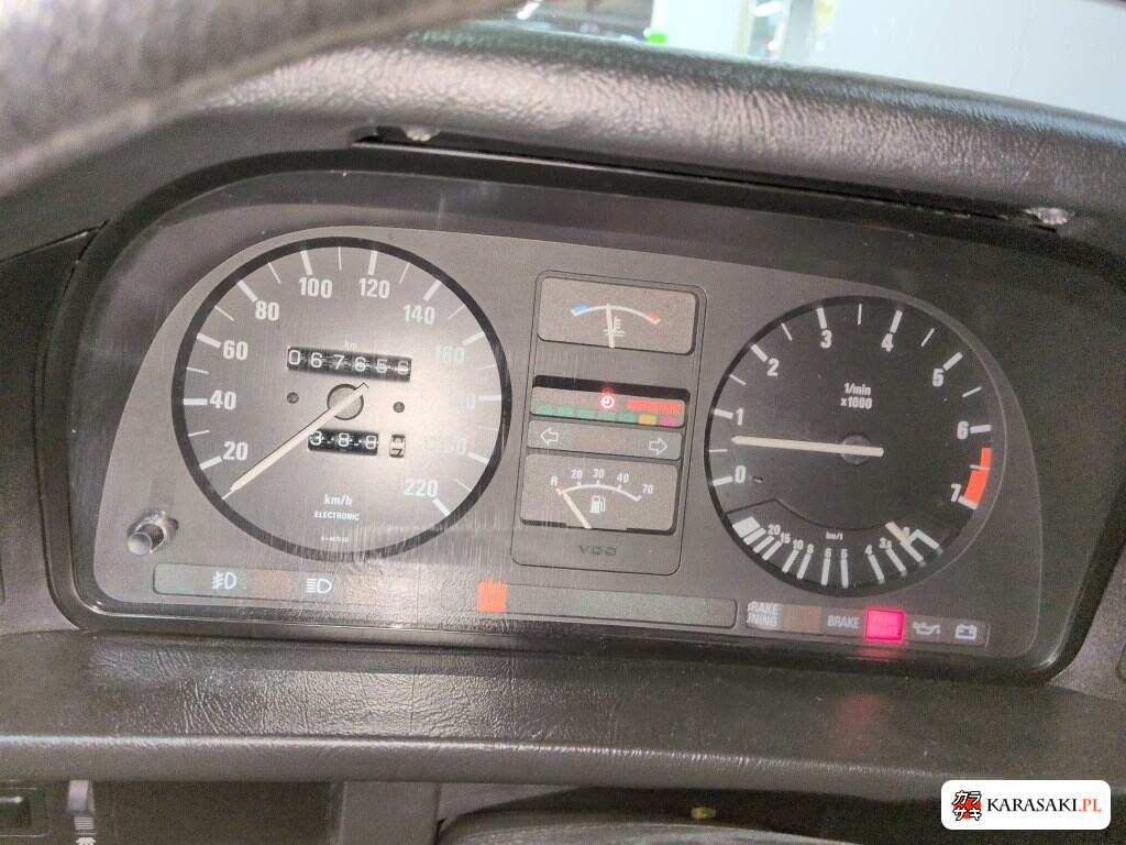 BMW 5 Series 1988 z aukcji japońskiej