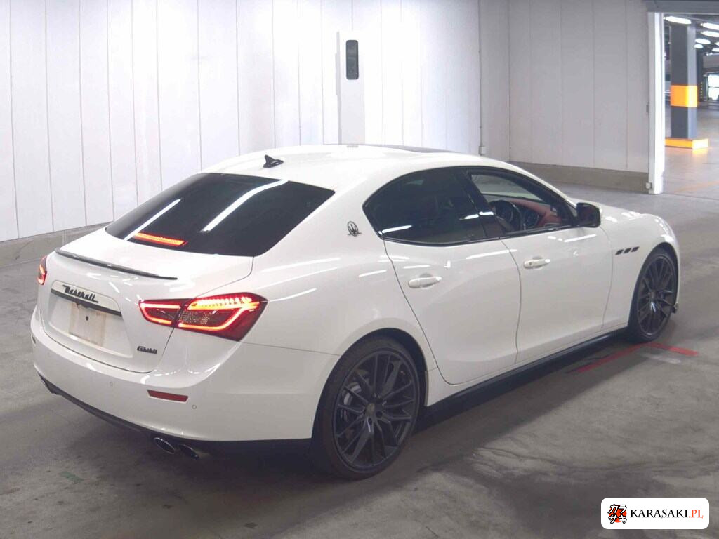 Maserati Ghibli 2016 z aukcji japońskiej