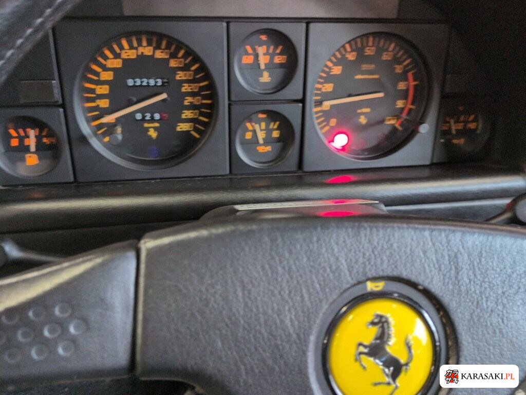 Ferrari Mondial 1989 z aukcji japońskiej