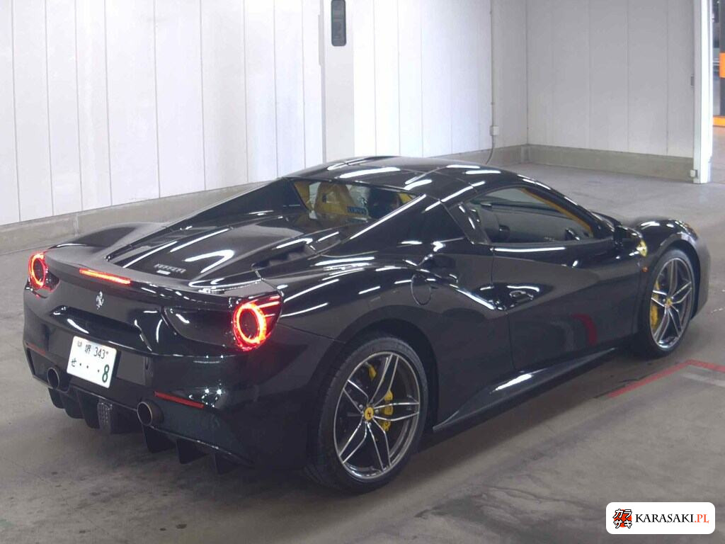 Ferrari 488 Spider 2016 z aukcji japońskiej