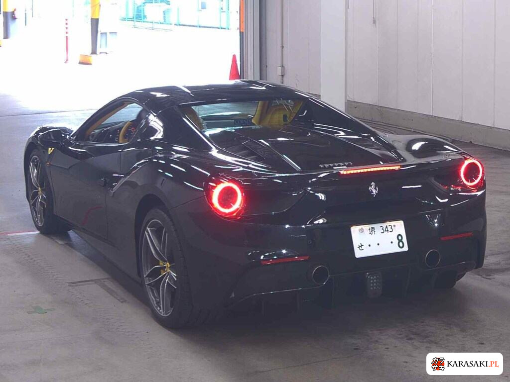 Ferrari 488 Spider 2016 z aukcji japońskiej