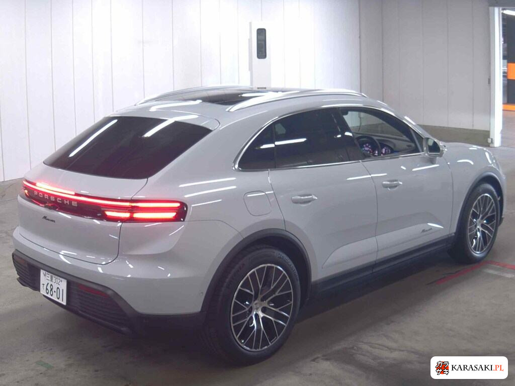 Porsche Macan 2025 z aukcji japońskiej