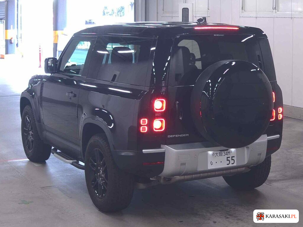 Land Rover Defender 2023 z aukcji japońskiej