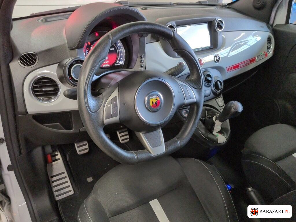 Abarth 500 2015 z aukcji japońskiej