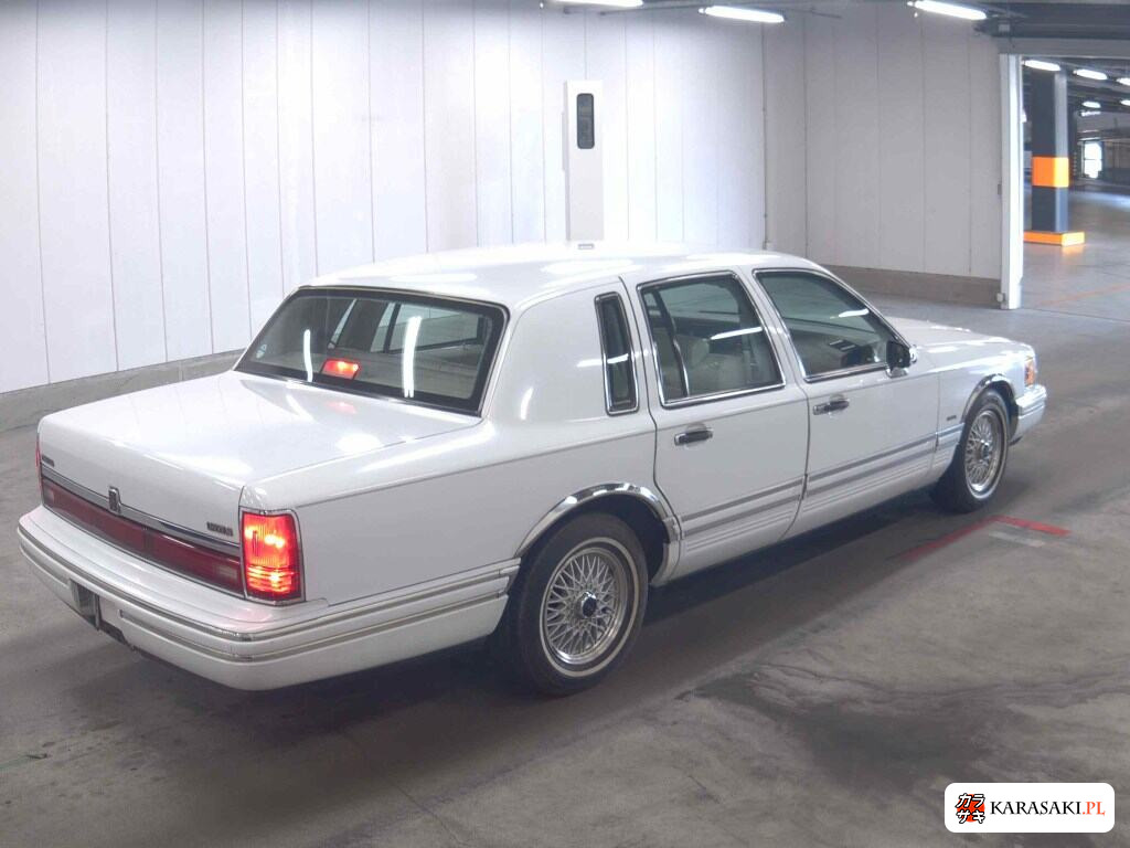 Lincoln Towncar 1995 z aukcji japońskiej