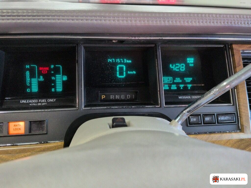 Lincoln Towncar 1995 z aukcji japońskiej