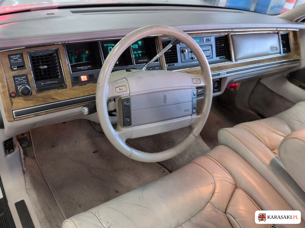 Lincoln Towncar 1995 z aukcji japońskiej