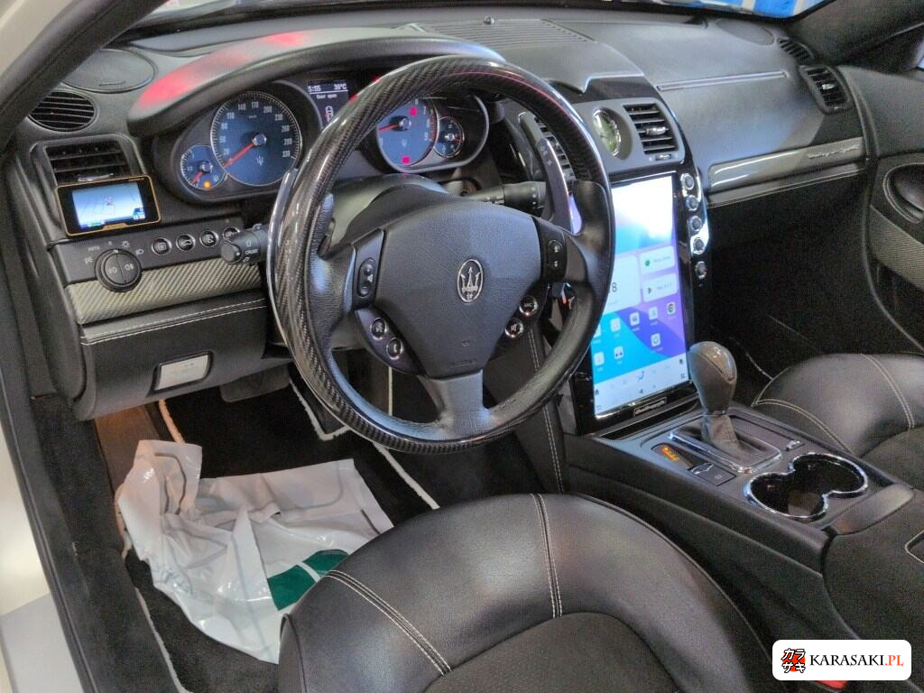 Maserati Quattroporte 2011 z aukcji japońskiej
