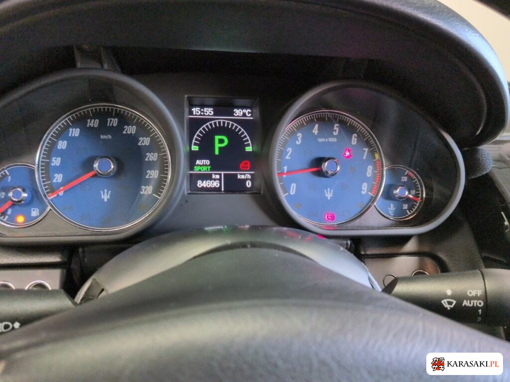 Maserati Quattroporte 2011 z aukcji japońskiej