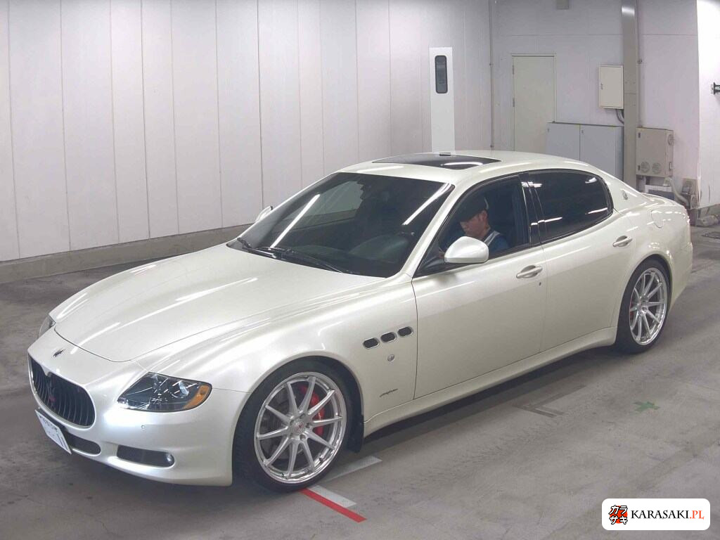 Maserati Quattroporte 2011 z aukcji japońskiej
