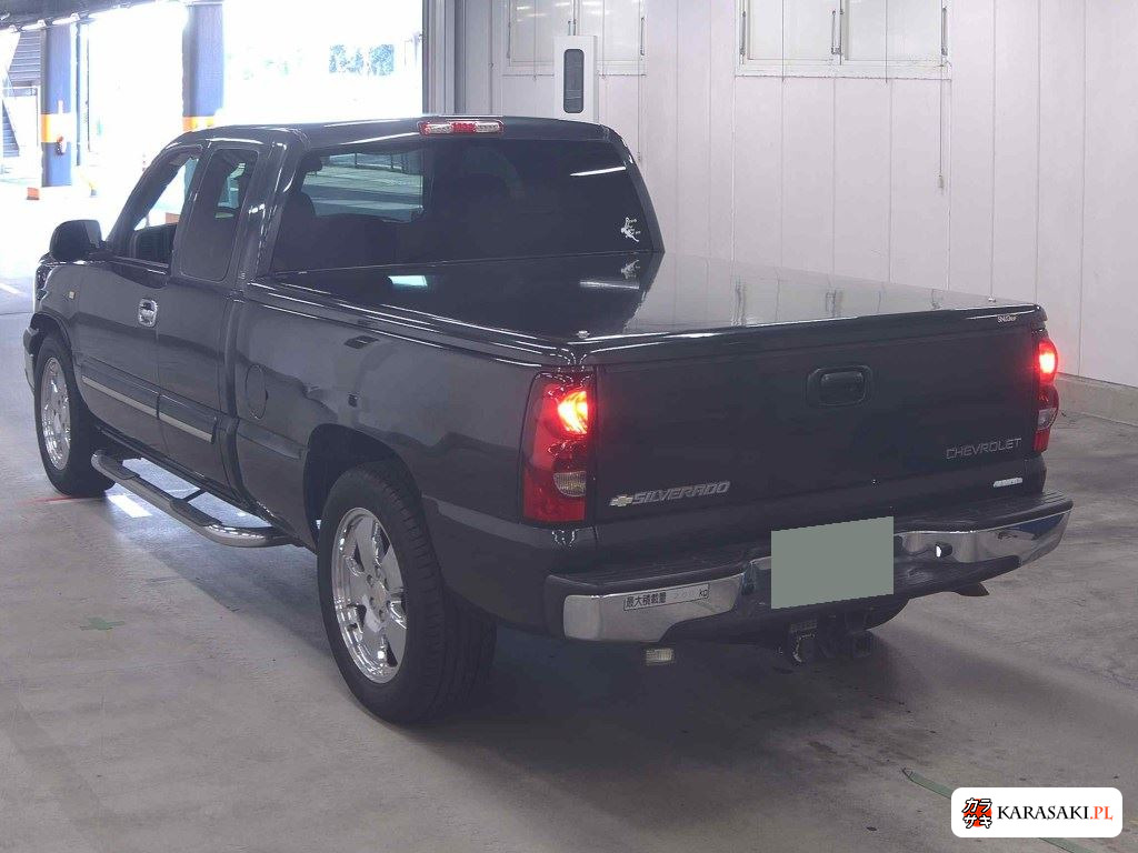 Chevrolet Silverado 2005 z aukcji japońskiej