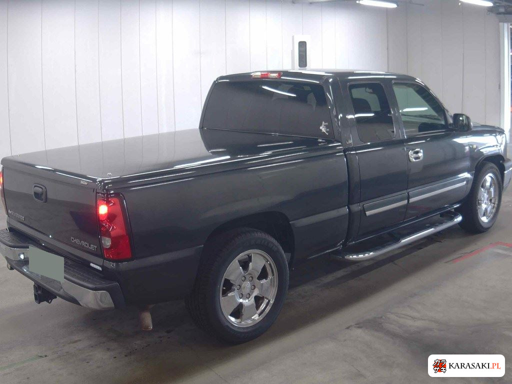 Chevrolet Silverado 2005 z aukcji japońskiej