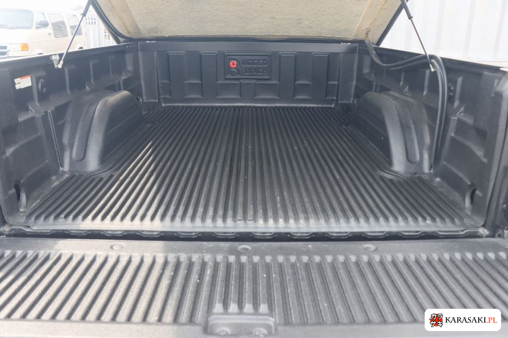 Chevrolet Silverado 2005 z aukcji japońskiej