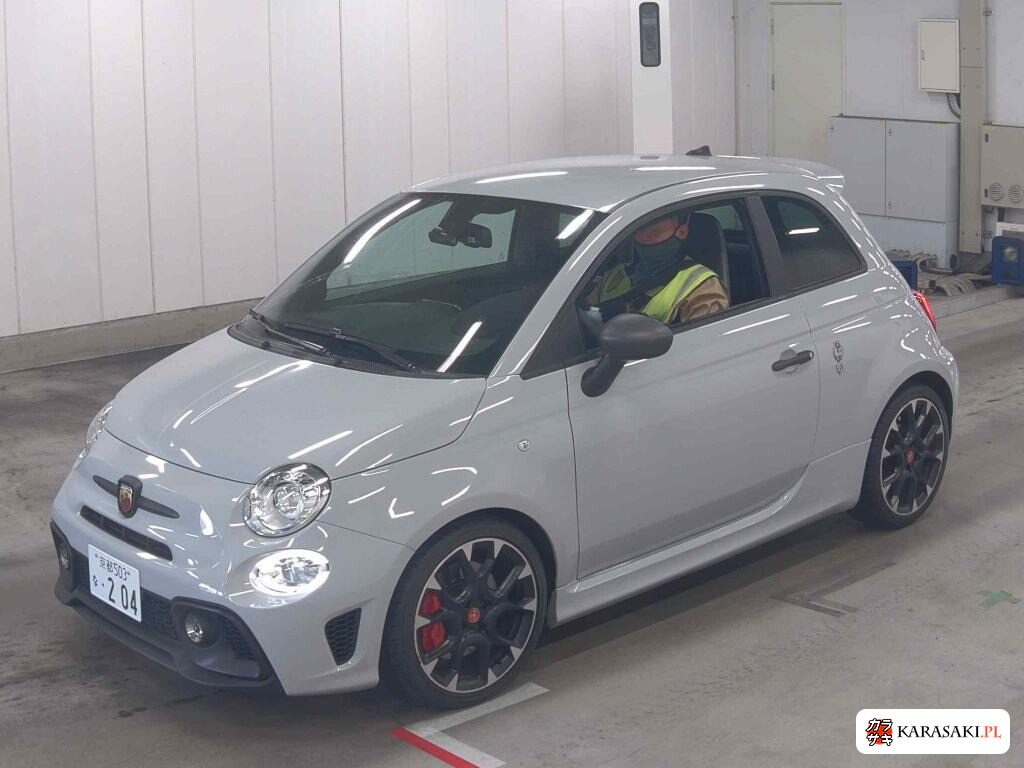 Abarth 595 2020 z aukcji japońskiej