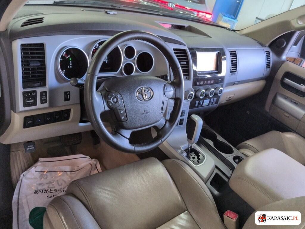 America Toyota Sequoia 2009 z aukcji japońskiej