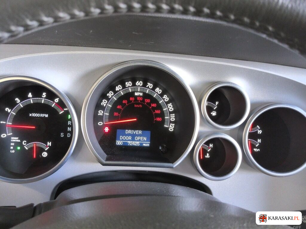 America Toyota Sequoia 2009 z aukcji japońskiej