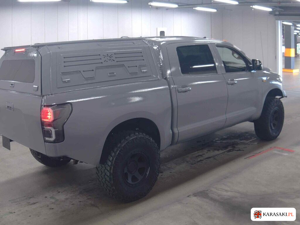 America Toyota 2013 z aukcji japońskiej
