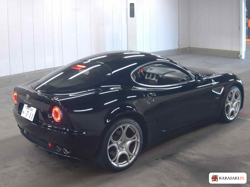 Alfa Romeo 8C Competizione 2009 z aukcji japońskiej