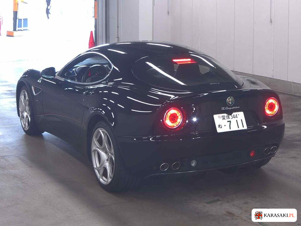 Alfa Romeo 8C Competizione 2009 z aukcji japońskiej