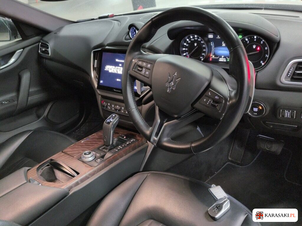 Maserati Ghibli 2022 z aukcji japońskiej