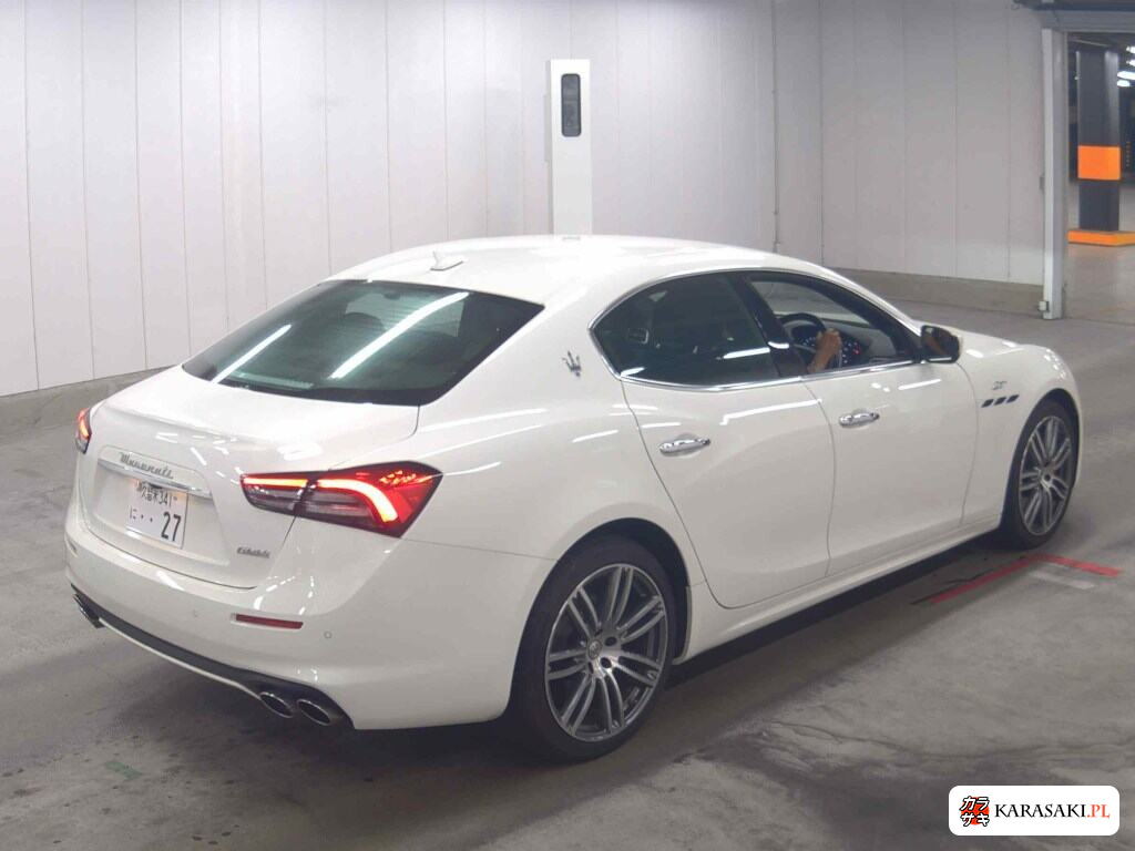 Maserati Ghibli 2022 z aukcji japońskiej
