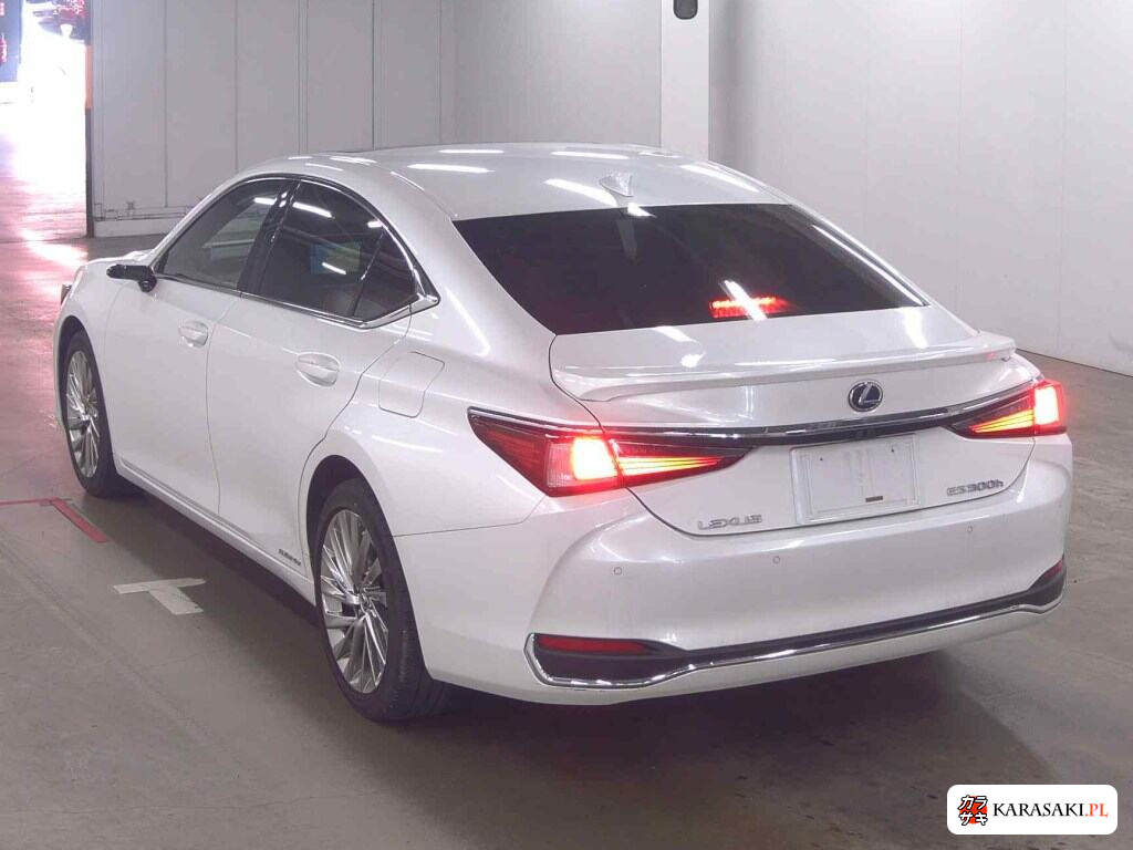 Lexus Es 2019 z aukcji japońskiej
