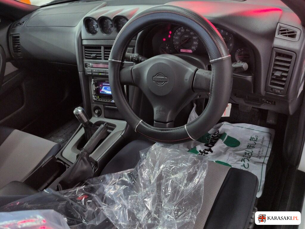 Nissan Skyline 1998 z aukcji japońskiej