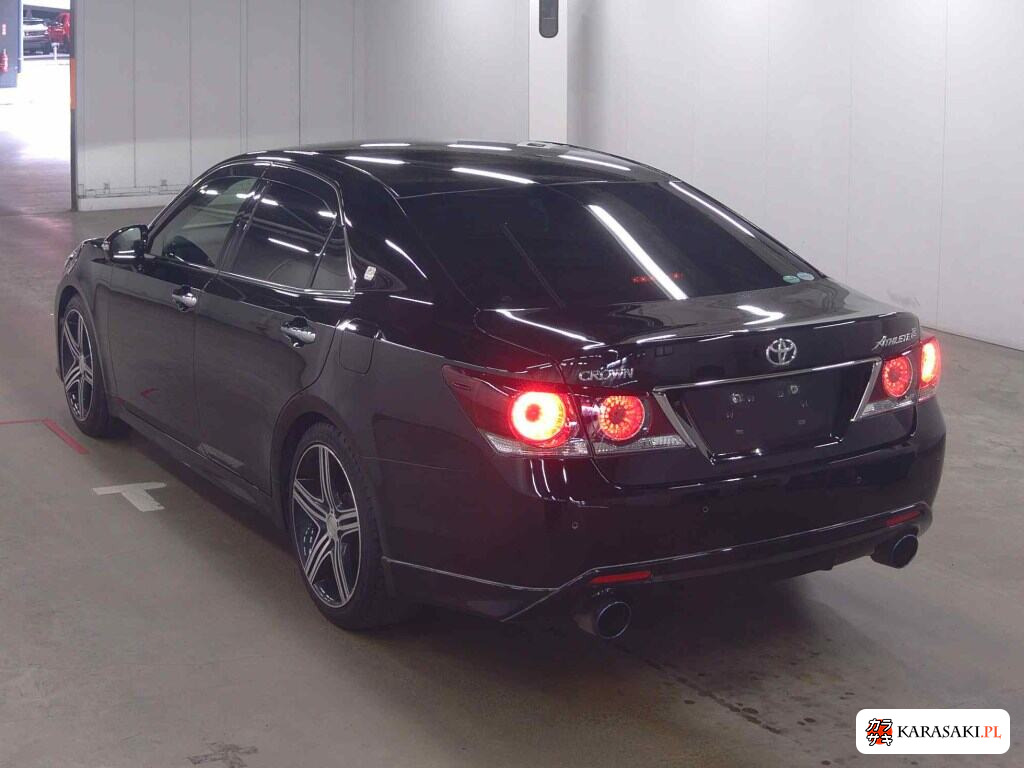 Toyota Crown 2015 z aukcji japońskiej