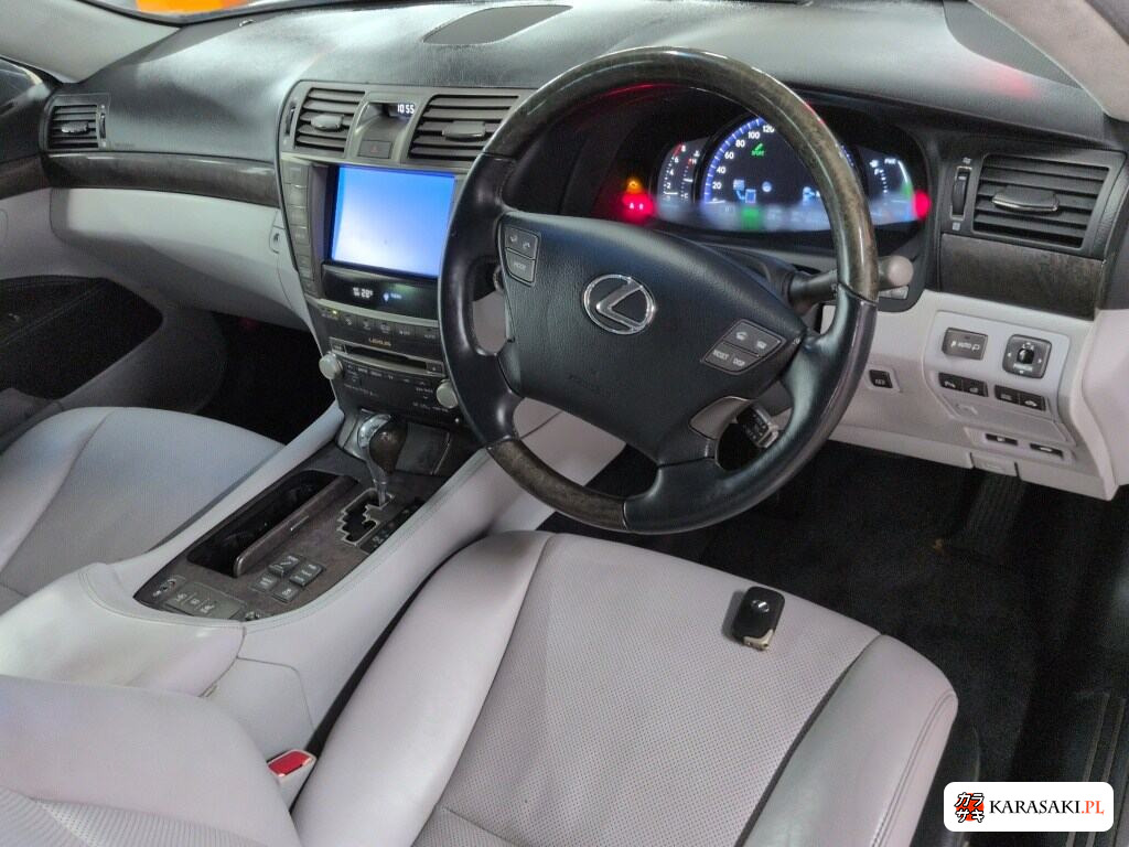 Lexus LS 2010 z aukcji japońskiej