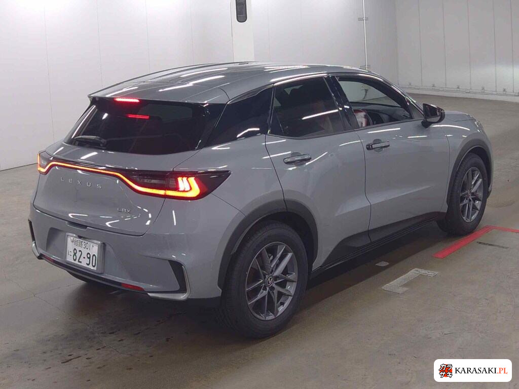 Lexus LBX 2024 z aukcji japońskiej
