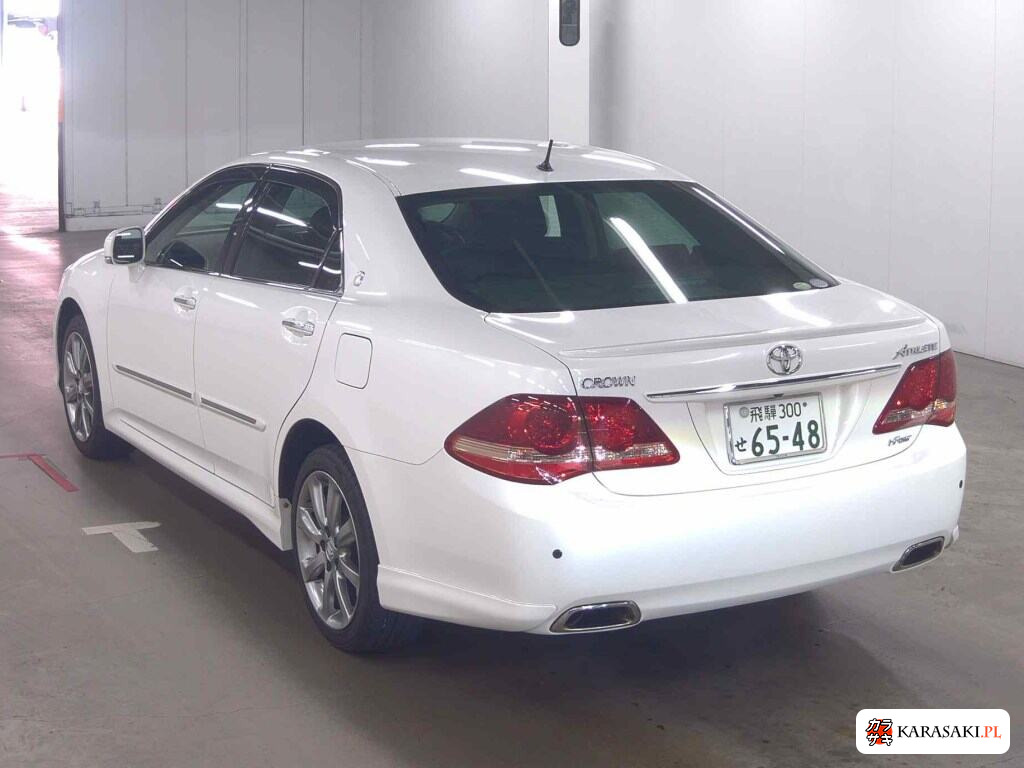 Toyota Crown 2008 z aukcji japońskiej