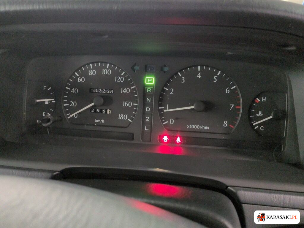 Toyota Crown 2000 z aukcji japońskiej