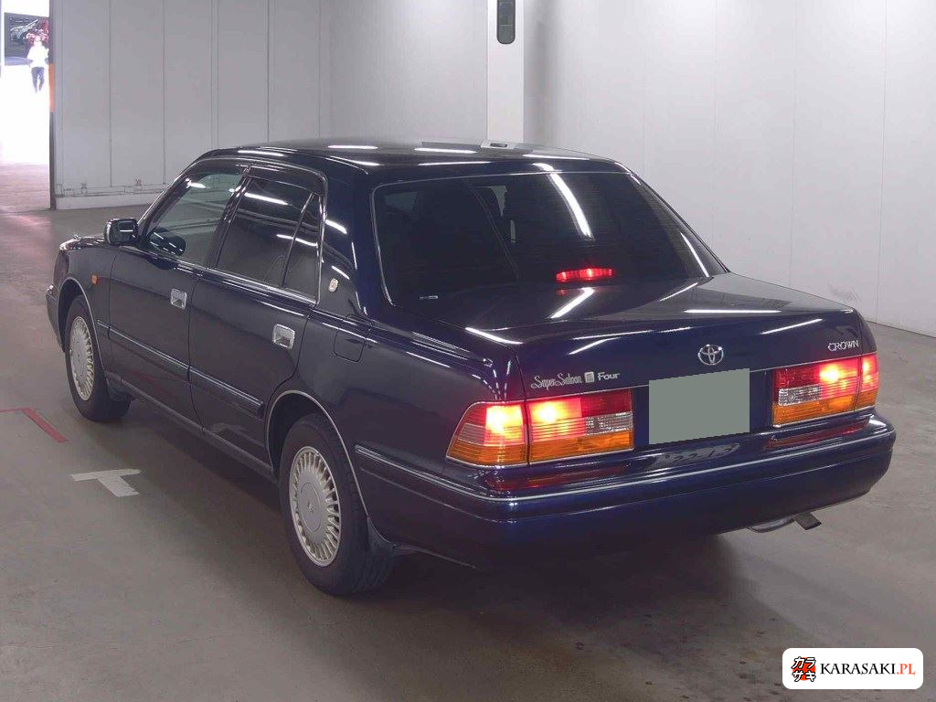 Toyota Crown 2000 z aukcji japońskiej