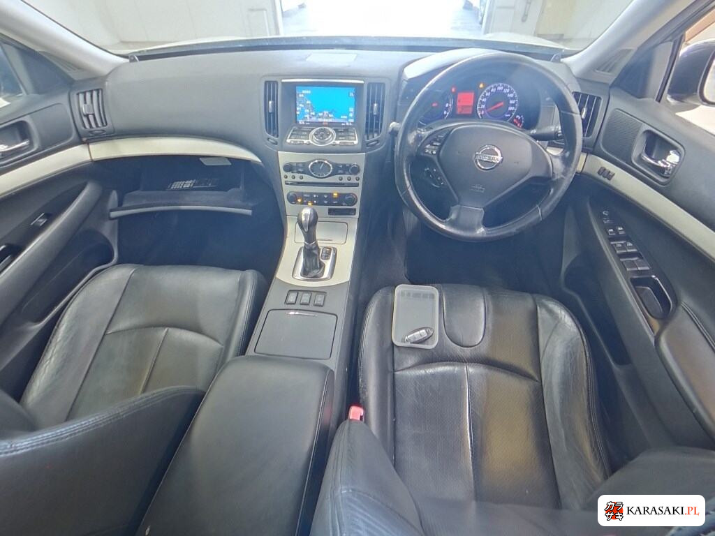 Nissan Skyline 2007 z aukcji japońskiej